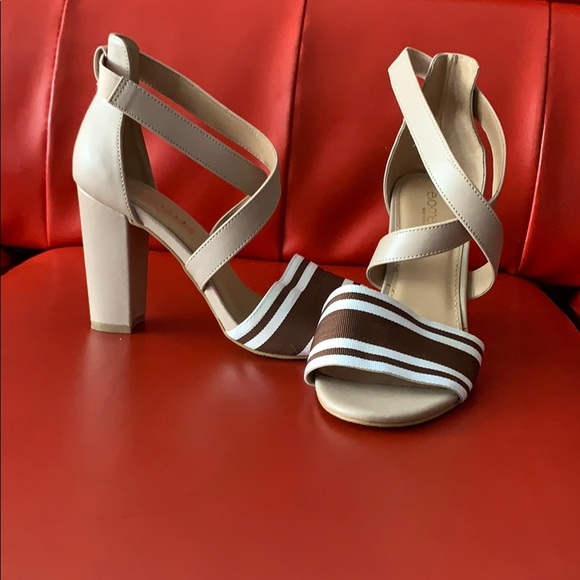 Heels - Picture 2 of 2